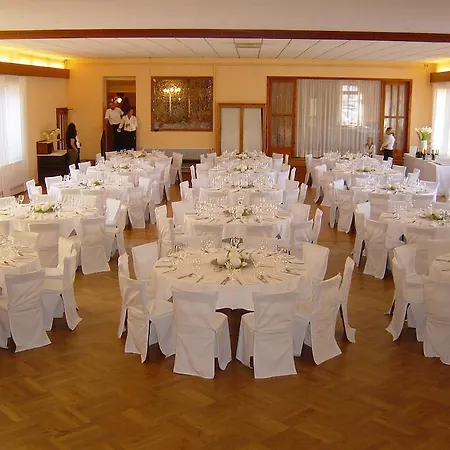 Schmoelz Mit Uebernachtung Im Sankt Christophen