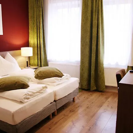 Πανσιόν Schmoelz Mit Uebernachtung Im Sankt Christophen